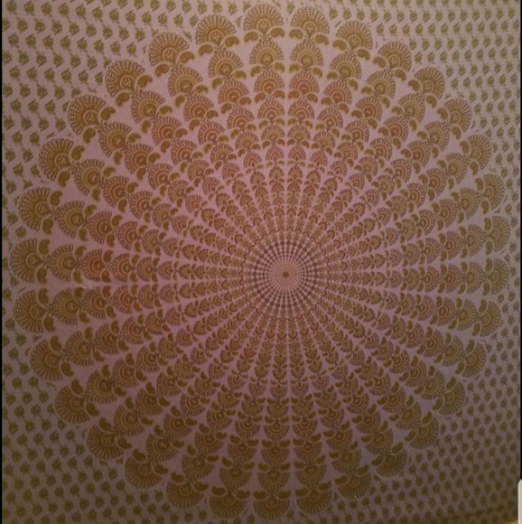 Purple tapestry - Picture 2 of 2